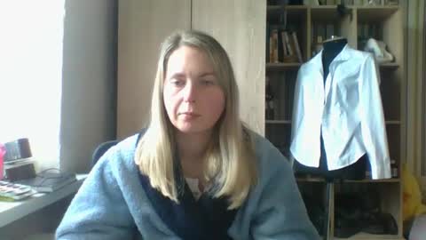 molly971345 online show from March 27, 10:38 am