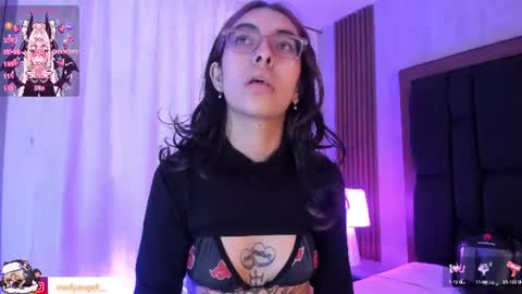 Molly online show from August 5, 4:13 pm