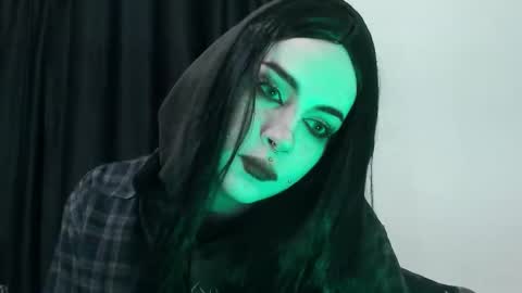 Molly Crow online show from February 5, 4:59 am