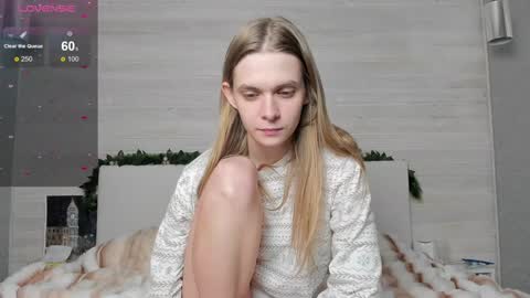 Molly Hunt online show from January 10, 3:37 pm