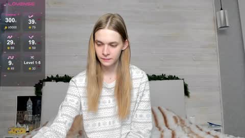 Molly Hunt online show from January 10, 5:37 am
