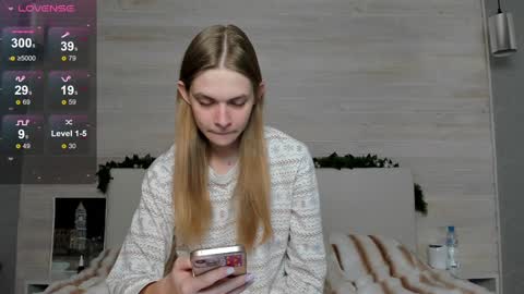 Molly Hunt online show from January 6, 3:42 am