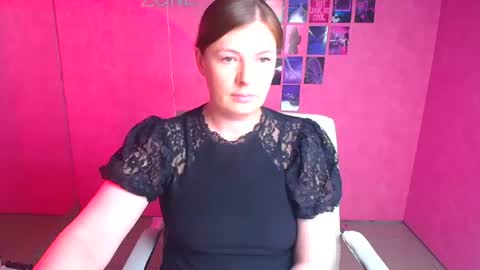 Molly online show from May 21, 11:52 am