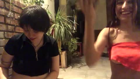 Snapshot of molly_popp chatting on January 5, 7:49 am Molly Pop online show from January 5, 7:49 am