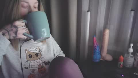 I have new photos come and see with love Molly online show from January 23, 1:41 am