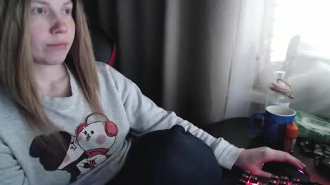 I have new photos come and see with love Molly online show from October 15, 1:03 pm