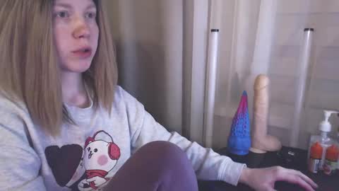I have new photos come and see with love Molly online show from January 11, 6:23 pm