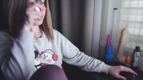 I have new photos come and see with love Molly online show from February 11, 7:44 am