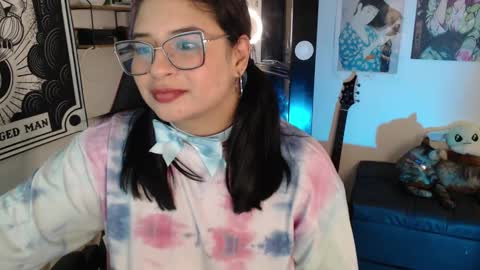 Snapshot of molly_shake chatting on March 8, 6:52 am Molly online show from March 8, 6:52 am