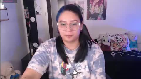 Snapshot of molly_shake chatting on January 9, 5:13 am Molly online show from January 9, 5:13 am