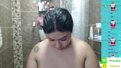 Snapshot of molly_shake chatting on December 23, 8:57 pm Molly online show from December 23, 8:57 pm