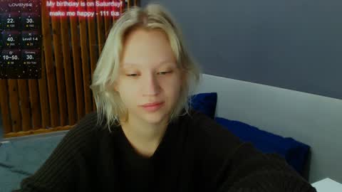 lo online show from December 6, 3:33 pm