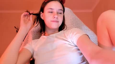 Molly online show from March 6, 3:34 am