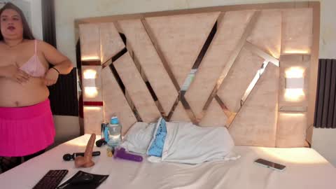 Yuli online show from December 13, 1:59 am