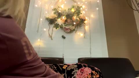 molly_theslut online show from September 29, 11:48 am