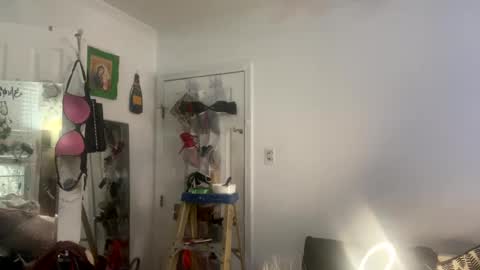 molly_theslut online show from February 4, 6:17 pm
