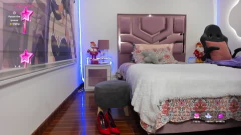 Snapshot of mollycraft chatting on December 18, 11:34 am Molly online show from December 18, 11:34 am