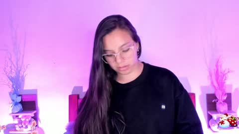 New girl Emily Valentina  Michelle online show from December 18, 1:37 am