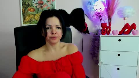 Molly online show from March 17, 7:45 am