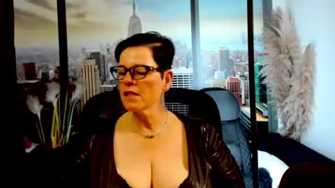 MollySun Nina Randmann online show from November 2, 5:38 pm