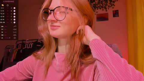 mollytucker online show from December 2, 3:58 pm