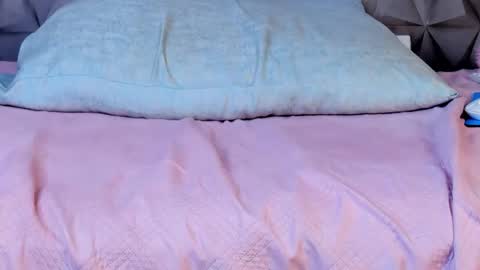 mollyy_777 online show from November 28, 12:57 am