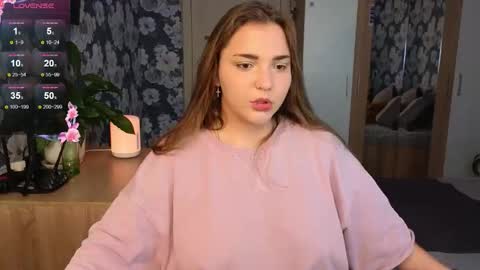 Leah online show from October 2, 10:31 am