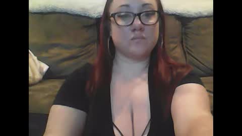 Snapshot of mommies_mooseknuckle chatting on September 19, 1:37 am mommies_mooseknuckle online show from September 19, 1:37 am