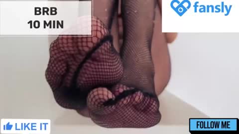 Mommy online show from February 3, 2:03 am