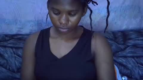 momsdoll online show from January 6, 5:33 am