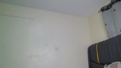 Snapshot of mona_luv1 chatting on September 20, 3:16 am Mona online show from September 20, 3:16 am