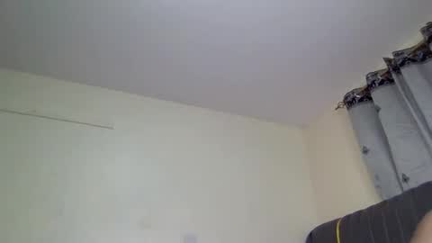 Snapshot of mona_luv1 chatting on September 27, 2:19 am Mona online show from September 27, 2:19 am