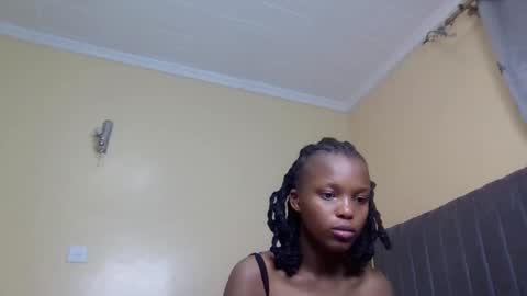Snapshot of mona_luv1 chatting on October 9, 12:48 am Mona online show from October 9, 12:48 am
