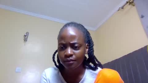 Snapshot of mona_luv1 chatting on October 7, 6:34 pm Mona online show from October 7, 6:34 pm