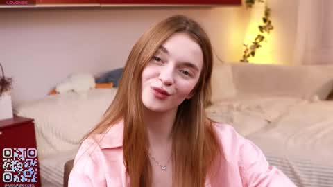 Mona online show from October 9, 7:40 pm