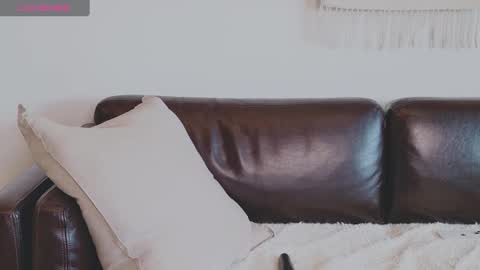 Snapshot of monet_stclair chatting on February 11, 6:44 pm PoppyPlayful online show from February 11, 6:44 pm