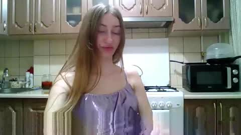 Monica online show from March 26, 9:49 pm