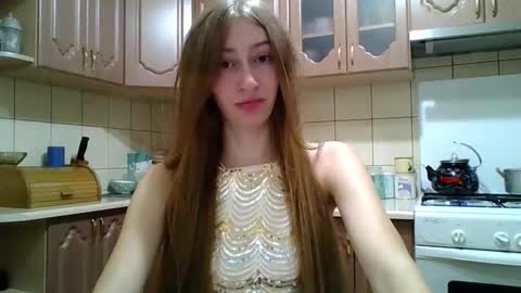 Monica online show from October 10, 9:09 pm