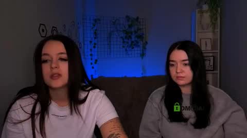 Monica online show from January 8, 2:21 pm