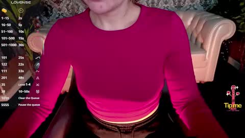 monicablooms online show from September 19, 5:50 am