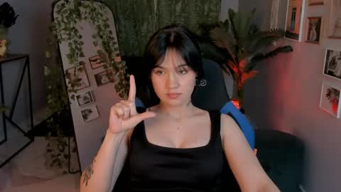 monica online show from April 14, 8:53 pm