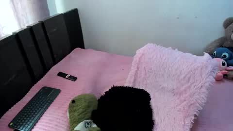 Monica online show from October 23, 3:29 pm