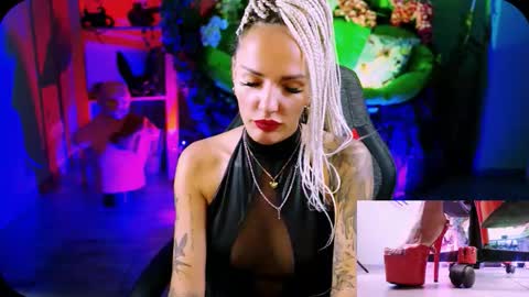 Snapshot of monicamaxwel chatting on September 27, 12:01 pm Monika online show from September 27, 12:01 pm