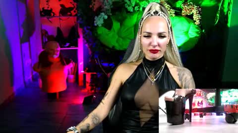 Snapshot of monicamaxwel chatting on October 18, 2:31 pm Monika online show from October 18, 2:31 pm