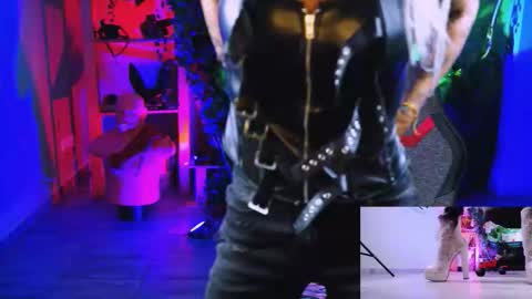 Snapshot of monicamaxwel chatting on September 22, 10:57 am Monika online show from September 22, 10:57 am