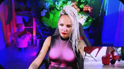 Snapshot of monicamaxwel chatting on September 24, 11:31 am Monika online show from September 24, 11:31 am