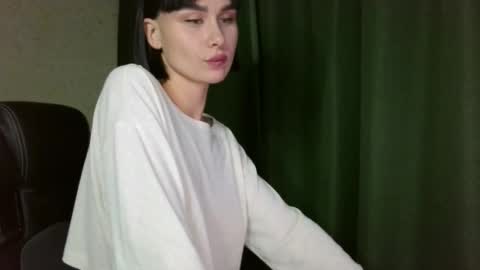 monicapeach_ online show from September 10, 10:32 pm
