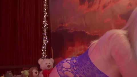 Monika    online show from April 25, 1:19 am