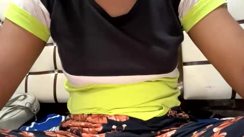 monika_reddy62 online show from September 30, 10:10 am