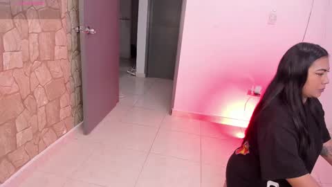 Snapshot of monikk__harrison chatting on February 14, 12:47 pm monikk__harrison online show from February 14, 12:47 pm